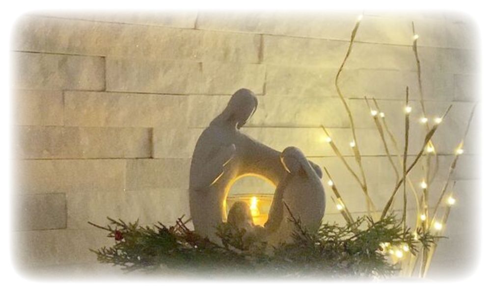 Nativity Statue Candleholder With LED Tealight Christmas Decoration or Gift